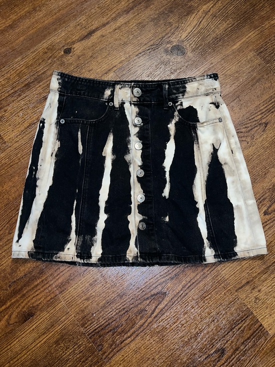 American Eagle Outfitters Dresses & Skirts - American Eagle Moto Denim Black Button Front 90’s Grunge Goth Mini Skirt Size 2